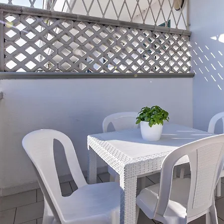 Gandhi Apartment Gallipoli