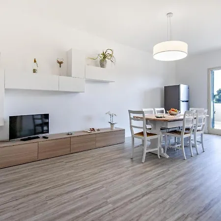 Gandhi Apartment