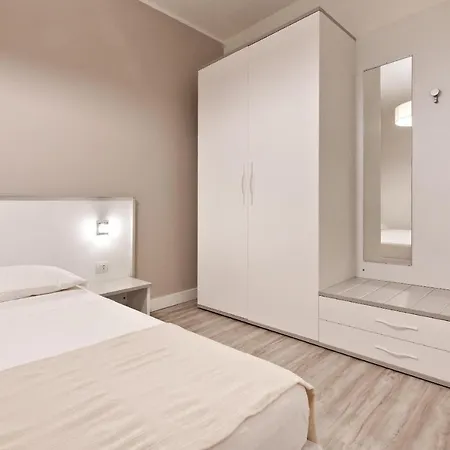 Apartment Gandhi *